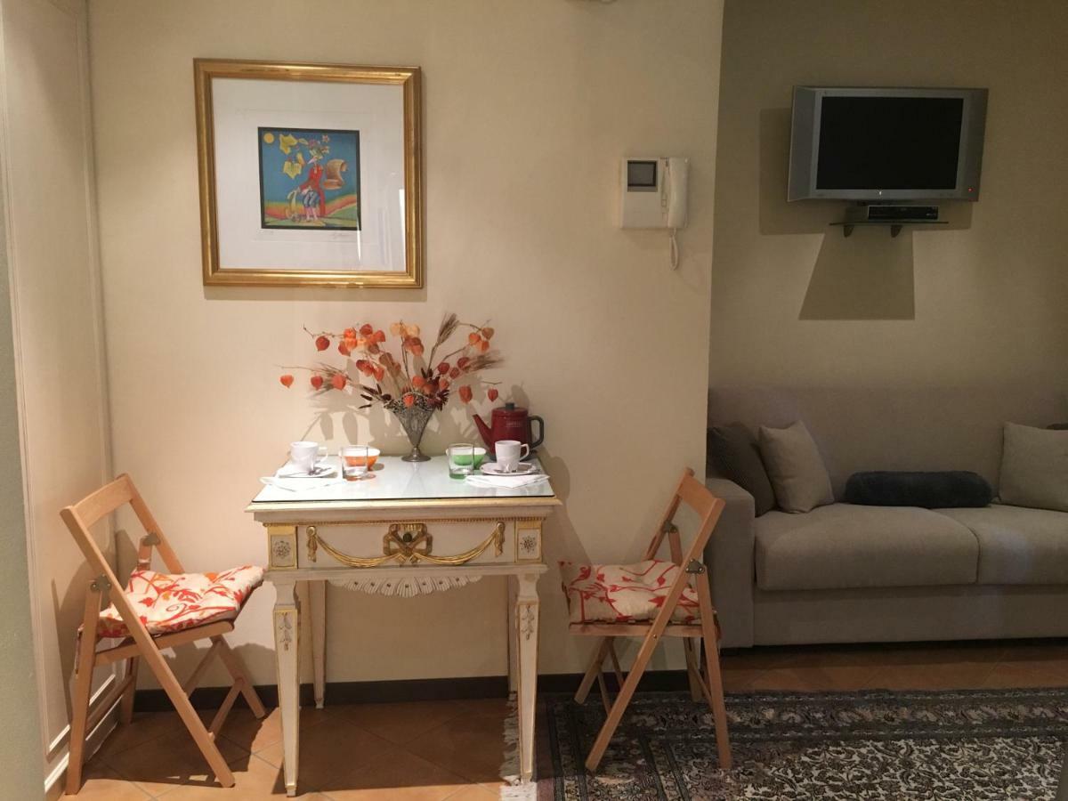 Villa Castiglioni Apartment Laglio Bagian luar foto