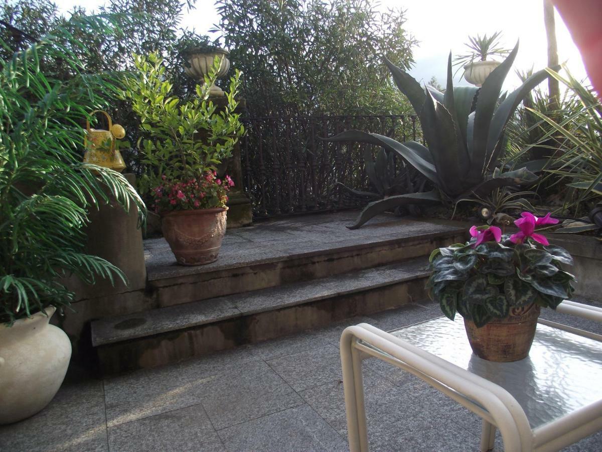 Villa Castiglioni Apartment Laglio Bagian luar foto